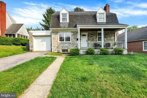6 Cambridge Ave, Reading, PA 19609