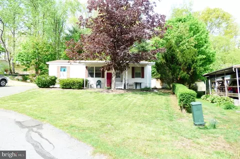 227 Lexington Dr, Hereford, PA 18056