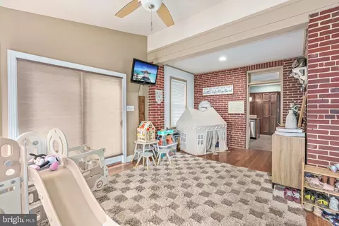 Entry Way - 17 Water St, Oley, PA 19547 photo 5 of 7