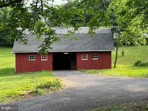Other - 214 Meadow Glen Ln, Reading, PA 19607 photo 1 of 7