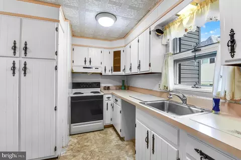 2942 Oley Turnpike Rd, Reading, PA 19606 photo 11