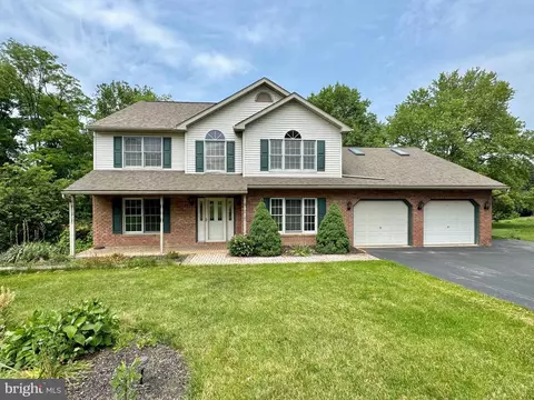 21 Orchard Pl, Bernville, PA 19506