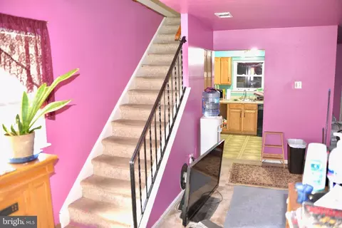 Entry Way - 807 Rabbit Ln, Reading, PA 19606 photo 3 of 3