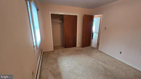 419 Holland, Reading, PA 19607 photo 11
