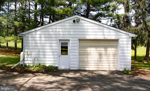 Exterior - 2464 Old Route 100, Barto, PA 19504 photo 3 of 13