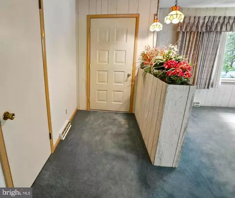 Entry Way - 2464 Old Route 100, Barto, PA 19504 photo 1 of 4
