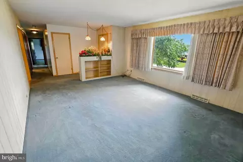 Living - 2464 Old Route 100, Barto, PA 19504 photo 2 of 4