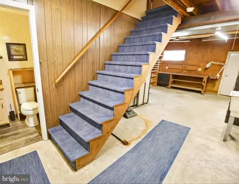 Entry Way - 2464 Old Route 100, Barto, PA 19504 photo 4 of 4