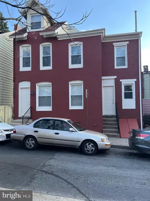 1048 Cherry St, Reading, PA 19602