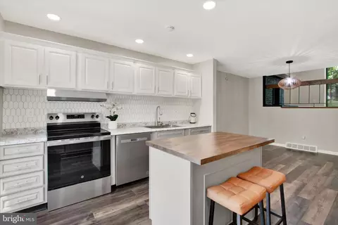 Kitchen - 33 Pinehurst Ct, Reading, PA 19607 photo 3 of 3
