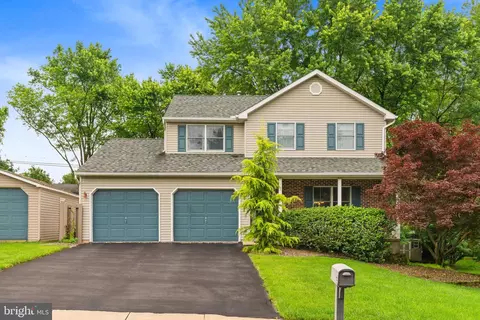 1036 Boeshore Cir, Reading, PA 19605
