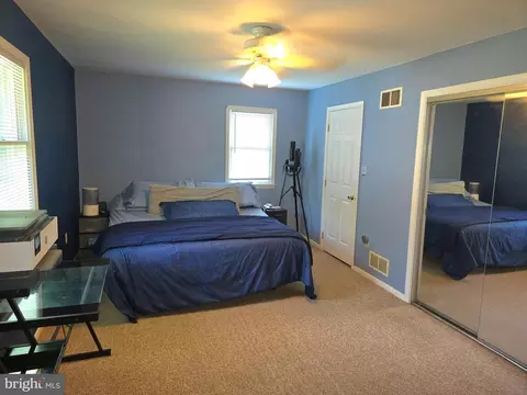 Bedroom - 100 Constitution Ave, Reading, PA 19606 photo 4 of 6