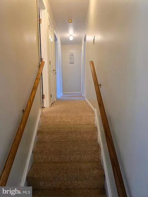 Entry Way - 100 Constitution Ave, Reading, PA 19606 photo 2 of 3