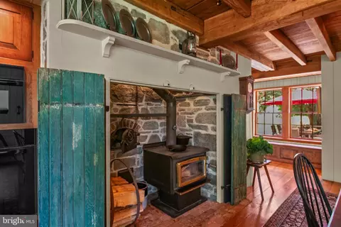 Entry Way - 139 Mine Rd, Oley, PA 19547 photo 5 of 9
