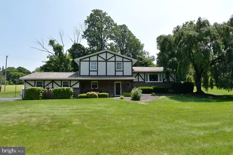 401 Antietam Rd, Reading, PA 19606