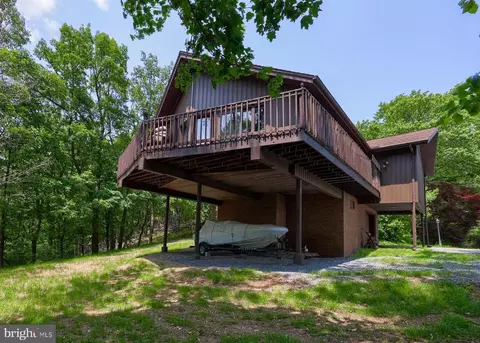 312 Skyline Dr, Reading, PA 19606