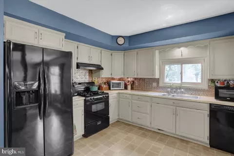 150 Elizabeth Dr, Reading, PA 19608 photo 16