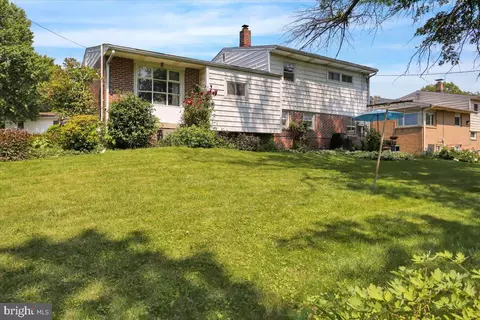150 Elizabeth Dr, Reading, PA 19608 photo 4
