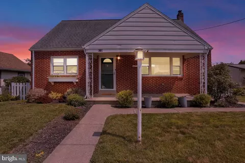 1326 Columbia Ave, Reading, PA 19607 photo 4