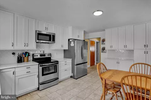 1326 Columbia Ave, Reading, PA 19607 photo 10