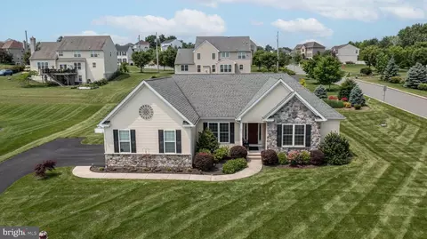 1 Chase Cir, Barto, PA 19504 photo 2