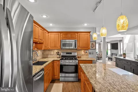1408 Hillpoint, Reading, PA 19608 photo 5