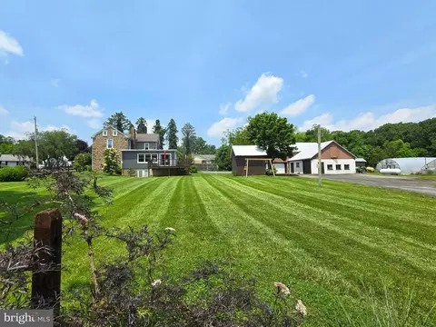 11 Clay Valley Rd, Fleetwood, PA 19522