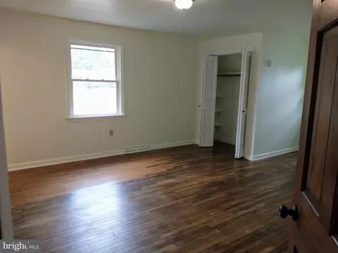 Bedroom - 512 Mifflin Blvd, Reading, PA 19607 photo 5 of 5