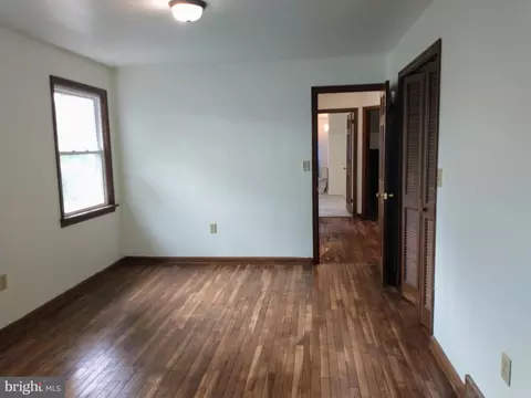 Bedroom - 512 Mifflin Blvd, Reading, PA 19607 photo 4 of 5