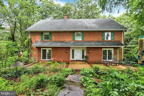 154 Deer Hill Rd, Reading, PA 19607