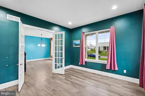 Entry Way - 7 Compton Way, Barto, PA 19504 photo 5 of 15