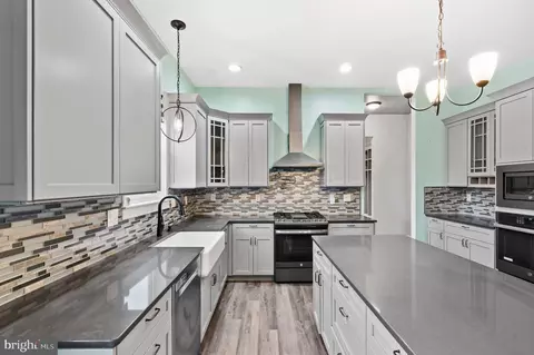 Kitchen - 7 Compton Way, Barto, PA 19504 photo 4 of 4