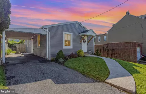 421 Carroll St, Reading, PA 19611