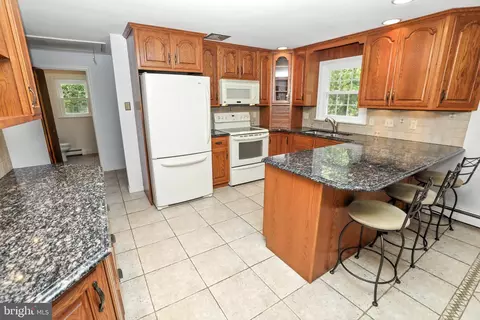 69 Crow Hill Rd, Barto, PA 19504 photo 7