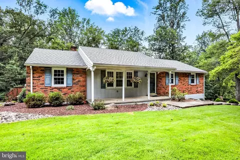 69 Crow Hill Rd, Barto, PA 19504