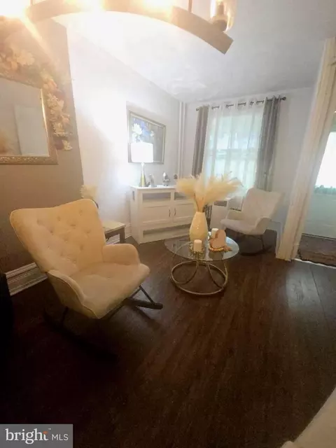 458 W Oley St, Reading, PA 19601 photo 3
