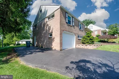 4014 Crestline Dr, Reading, PA 19606 photo 5