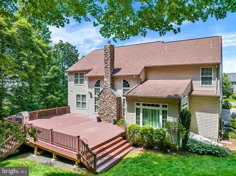 Exterior - 404 Herington Dr, Reading, PA 19608 photo 11 of 18