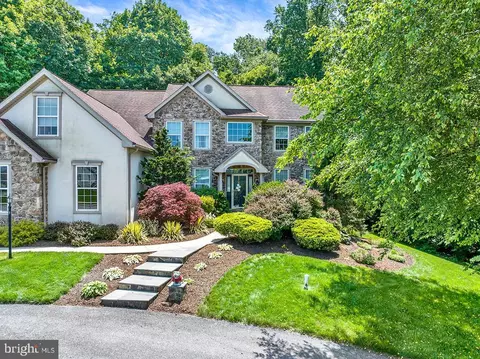 Exterior - 404 Herington Dr, Reading, PA 19608 photo 9 of 18