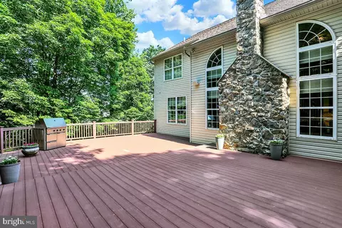 Exterior - 404 Herington Dr, Reading, PA 19608 photo 6 of 18
