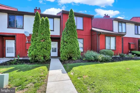 28 4 Wister Way, Reading, PA 19606