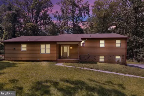 2611 Hill Rd, Reading, PA 19606 photo 2