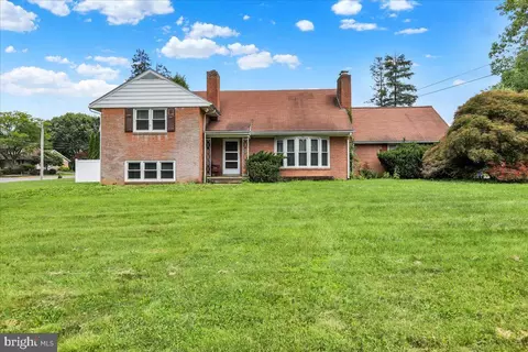 3225 Eisenbrown Rd, Reading, PA 19605