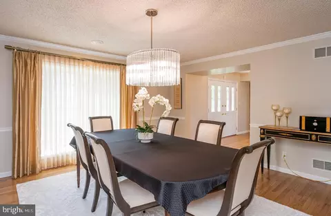Dining - 540 Hain Rd, Sinking Spring, PA 19608 photo 1 of 2