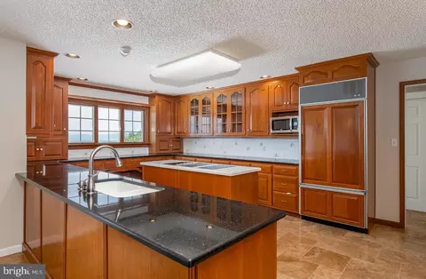 Kitchen - 540 Hain Rd, Sinking Spring, PA 19608 photo 3 of 5