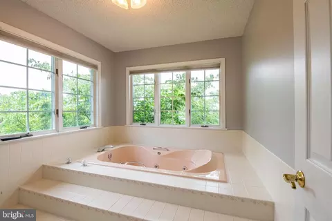 Bath - 540 Hain Rd, Sinking Spring, PA 19608 photo 1 of 5