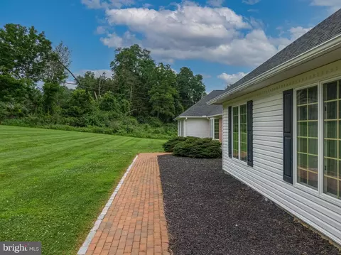Exterior - 540 Hain Rd, Sinking Spring, PA 19608 photo 3 of 12