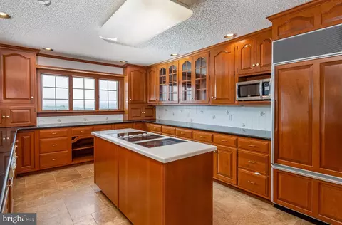 Kitchen - 540 Hain Rd, Sinking Spring, PA 19608 photo 1 of 5