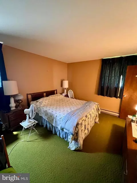 Bedroom - 27 Annabeth Rd, Oley, PA 19547 photo 2 of 2