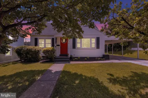 106 Gerald Ave, Reading, PA 19607 photo 2